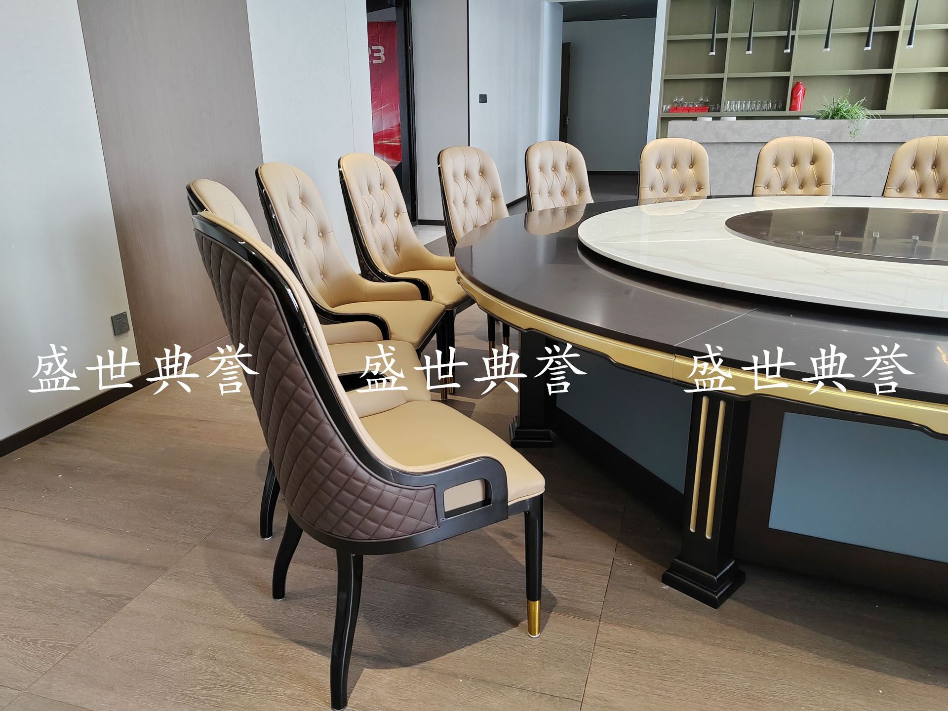Solid wood dining tables and chairs for Changsha International Hotel, light luxury dining chairs for seafood restaurant private rooms, and white wax wood chairs for company clubs pic 5