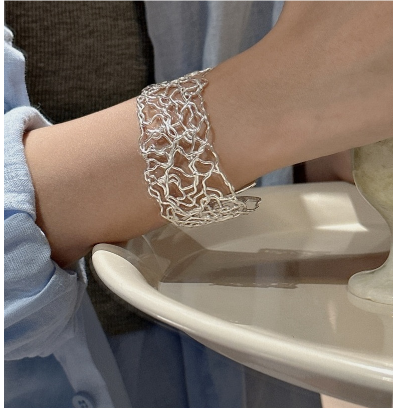 925纯银韩国东大门原单复古线条手环韩系简约时尚款镂空线条手镯详情5