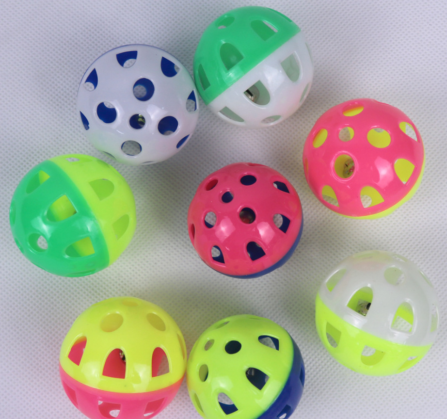 5-centimeter hollowed-out plastic multi-color bell. Cats love plastic toy manufacturer price pic 4