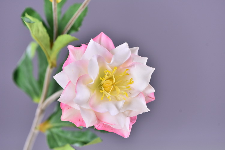 Dongli Flower Industry Factory directly sells artificial roses, ice mountain roses, home furnishings, hotels, shopping malls, wedding decorations, artificial flower bouquets, and high-end ornaments pic 70