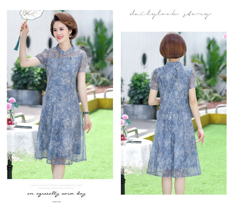 The 2022 new summer mom dress for middle-aged and elderly people aged 40 and 50 short-sleeved chiffon dress is elegant and stylish, making them look younger and slimmer pic 51