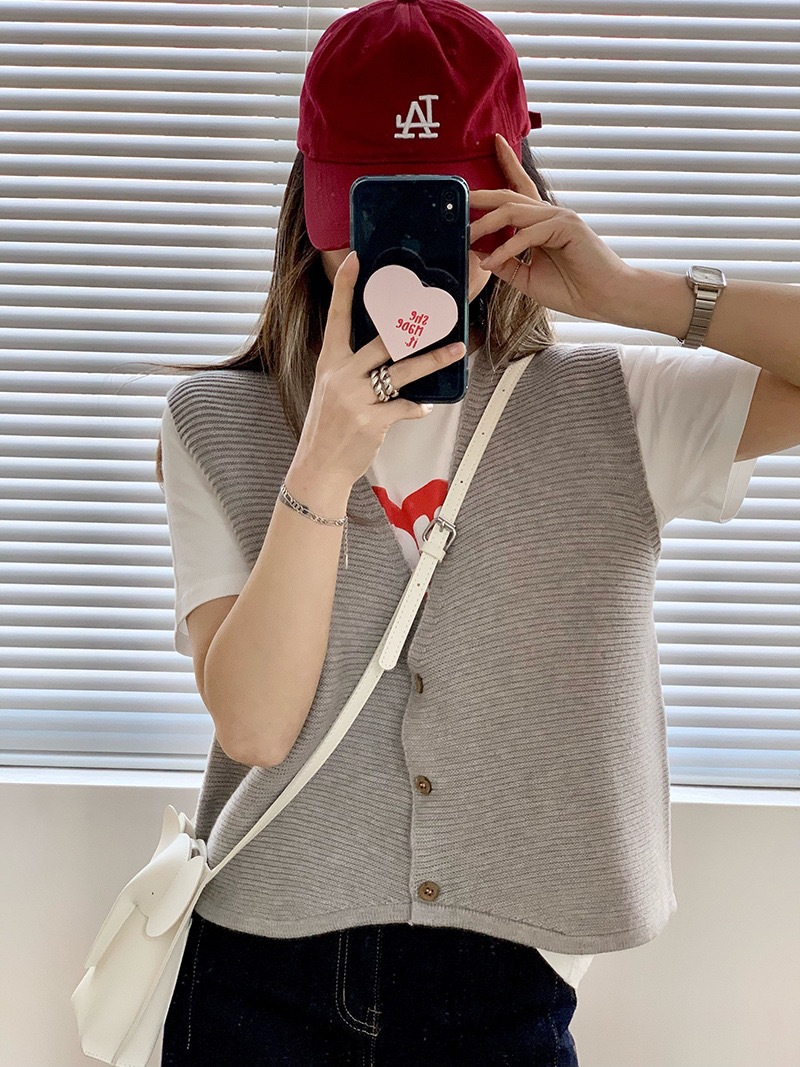 Korean Spring new style: Simple solid color, loose, striped V-neck knitted small vest cardigan for women 2727 pic 13