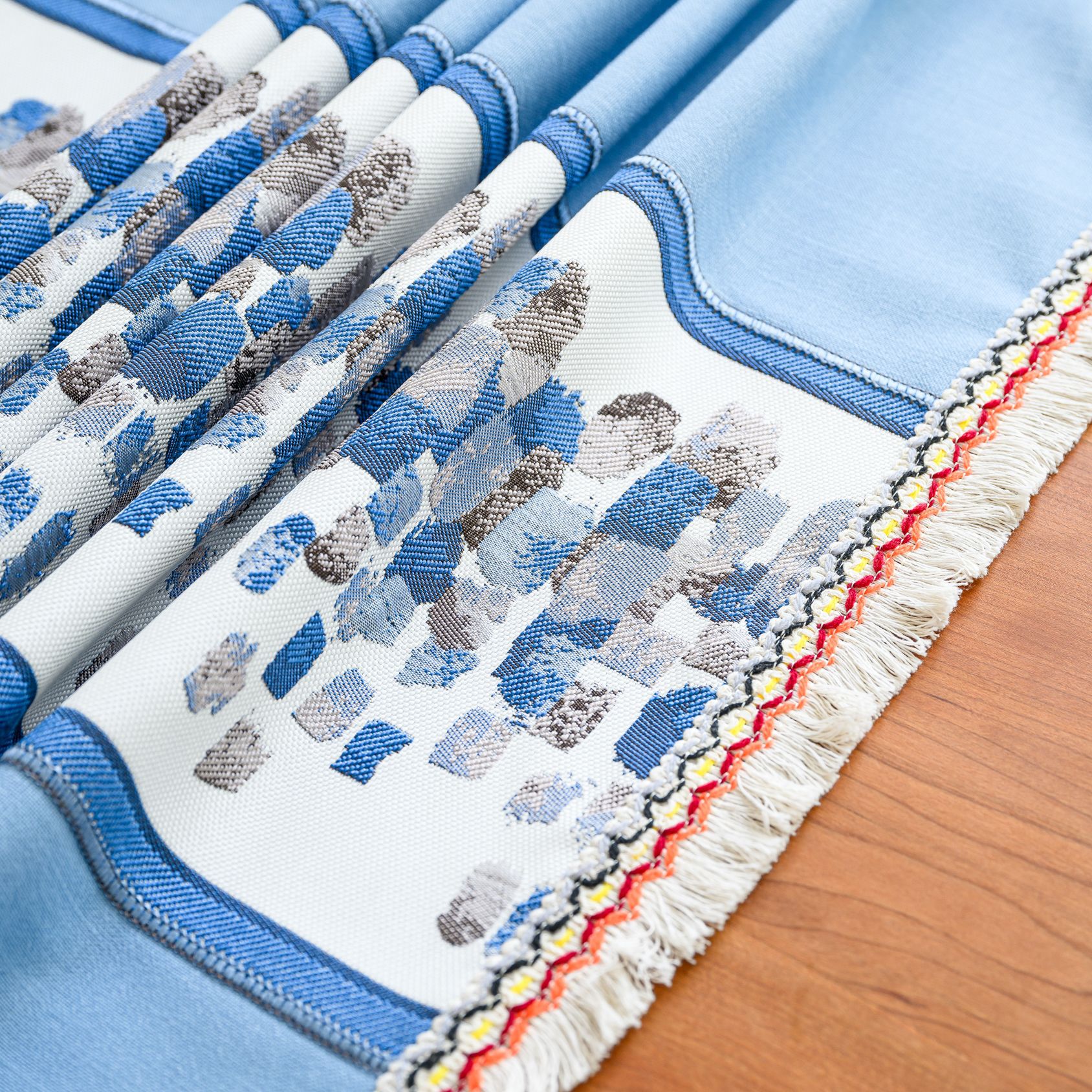 New Chinese-style embroidered tablecloth, cotton and linen solid color, Nordic light and fresh, rectangular for home use, with a sense of luxury pic 6