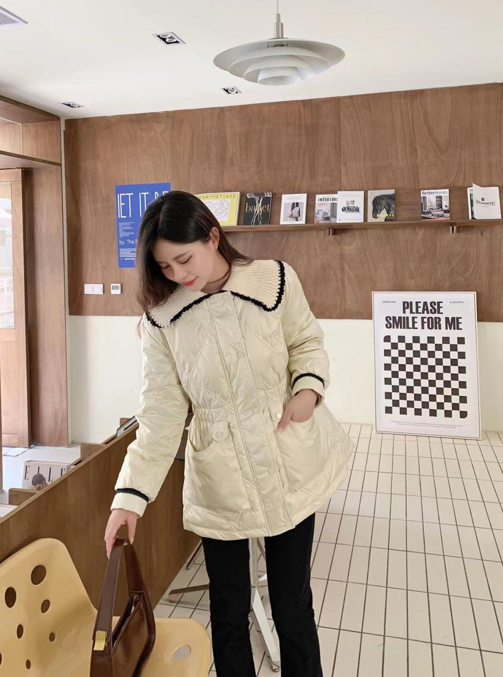 2022新款羽绒服女小香风短款韩版针织娃娃领时尚小个子冬外套潮详情5