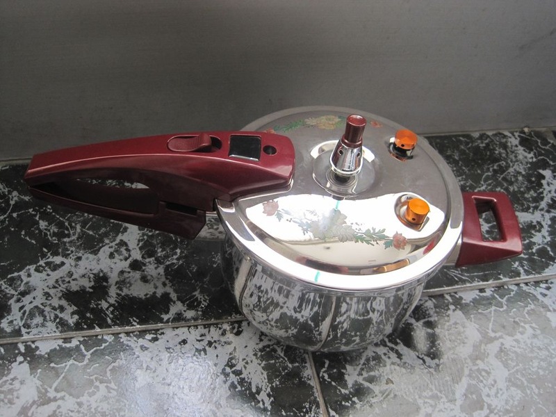 Stainless steel bulging pressure cooker 18-28cm, non-magnetic large capacity 1600-ton base pot pic 6