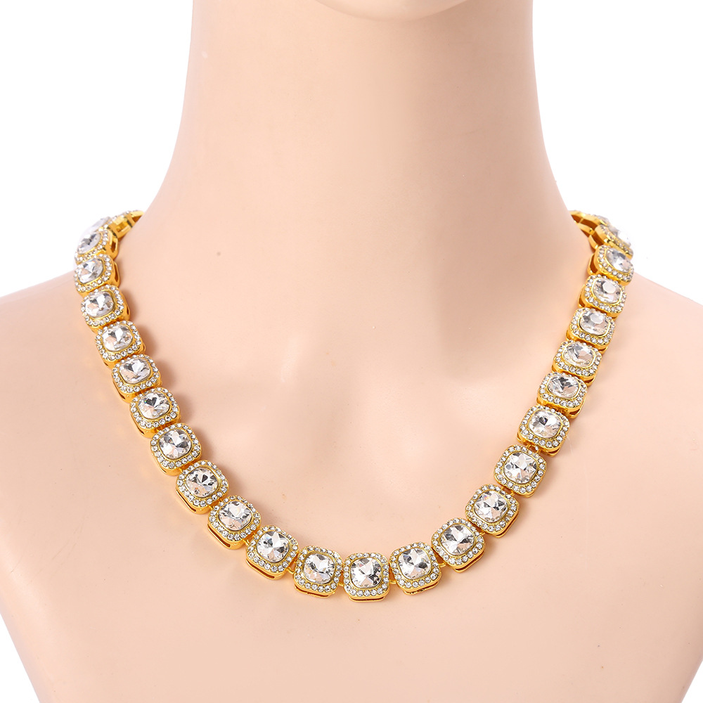 European and American Cuban chain diamond necklace, titanium steel non-fading necklace, thick street hip-hop chain couple accessories, cross-border pic 12