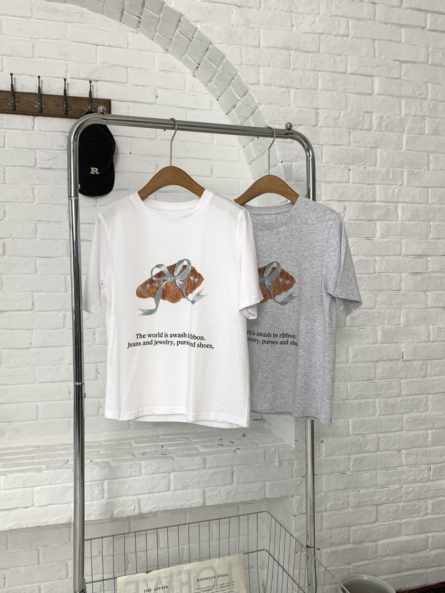 现货 高品质宽松T恤女春夏上衣正肩纯棉短袖夏季设计感韩系打底衫详情7