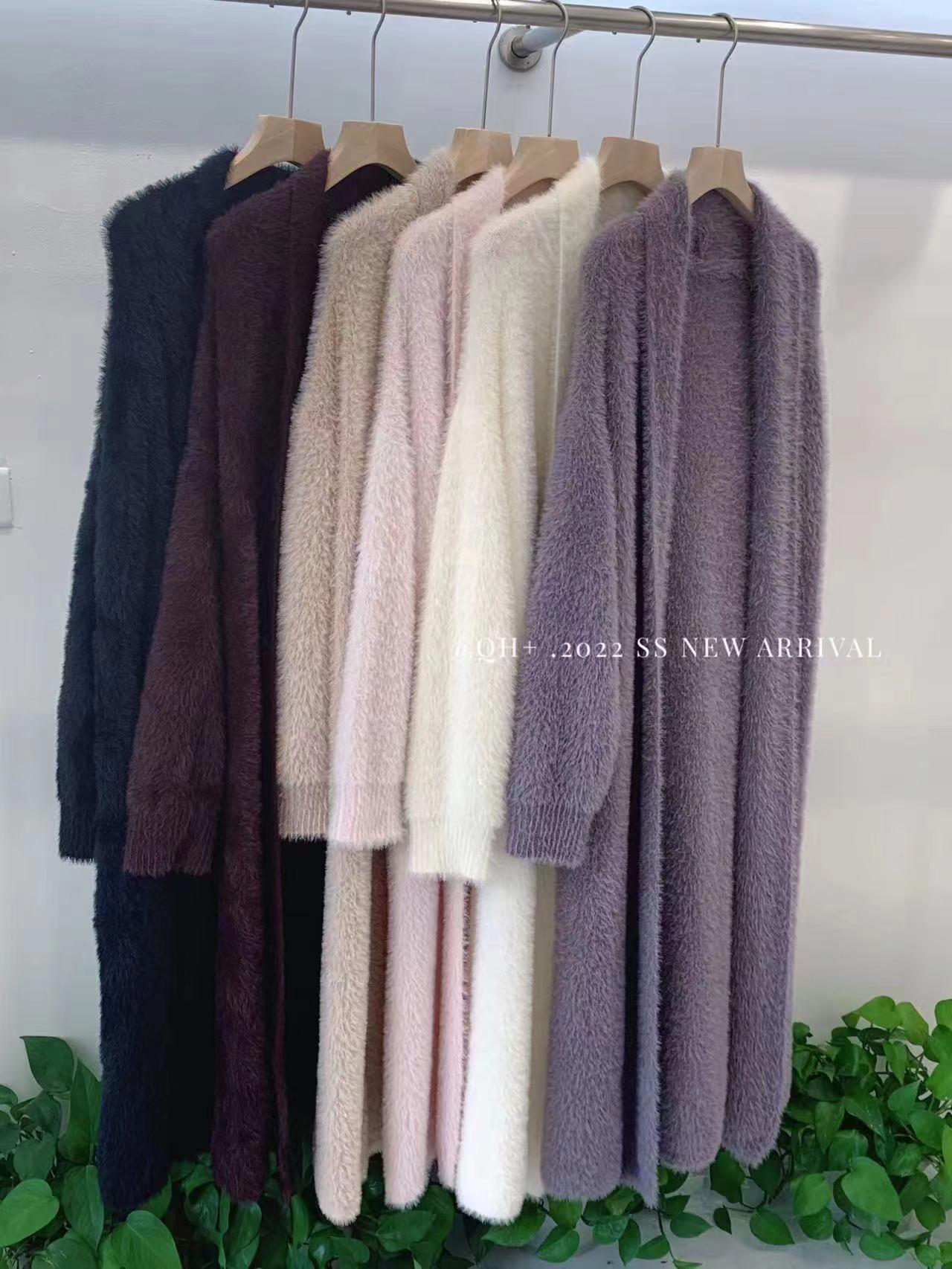 2023 Spring and Autumn laid-back and loose, knee-length, thickened, pure imitation mink fleece knitted sweater cardigan for women pic 4