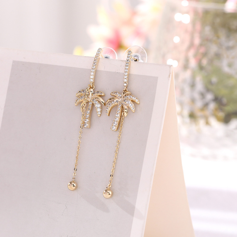 New Korean earrings are directly supplied. Creative silver needles, simple electroplated stud earrings, sweet and fairy-like long earrings are available for wholesale pic 6
