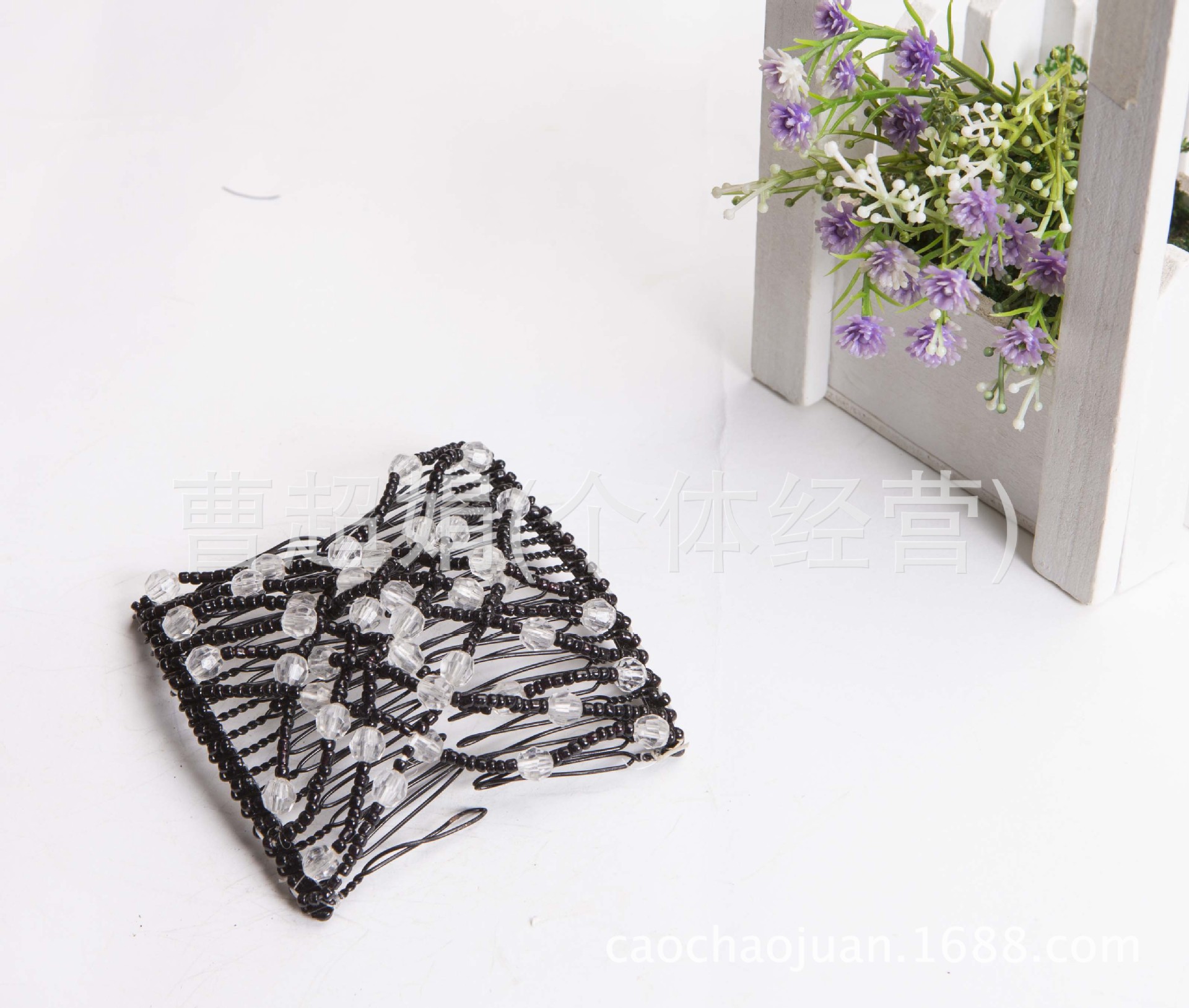 Cross-border interlocking hair combs for women, European style, fashionable pearl acrylic hair combs, new beaded and versatile hair styling equipment in stock for wholesale pic 9