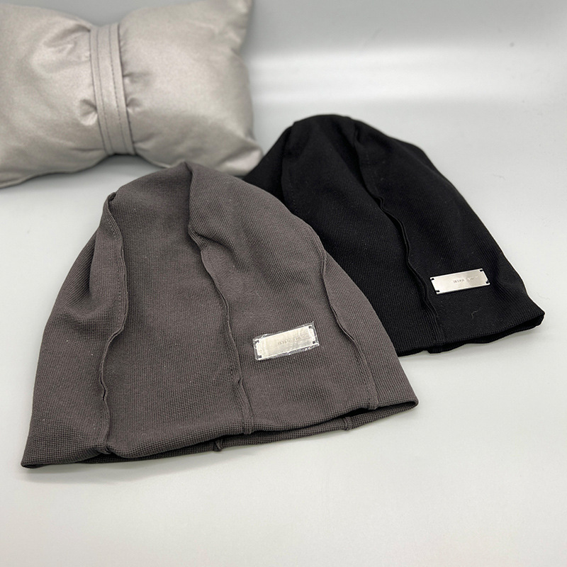 Versión coreana textura pequeña marca de hierro diseño sentido heap heap sombrero de las mujeres primavera otoño empalme gorro perezoso multicolor sombrero frío hombre pic 3