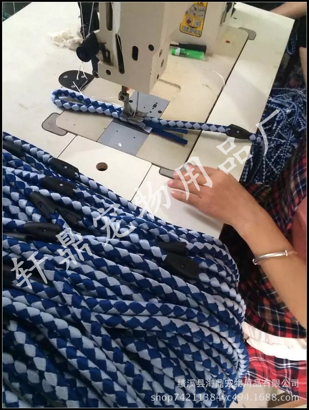 Pet supplies: dog leashes, denim leashes, chest straps, denim dog walking leashes, medium and small-sized dog chains pic 39