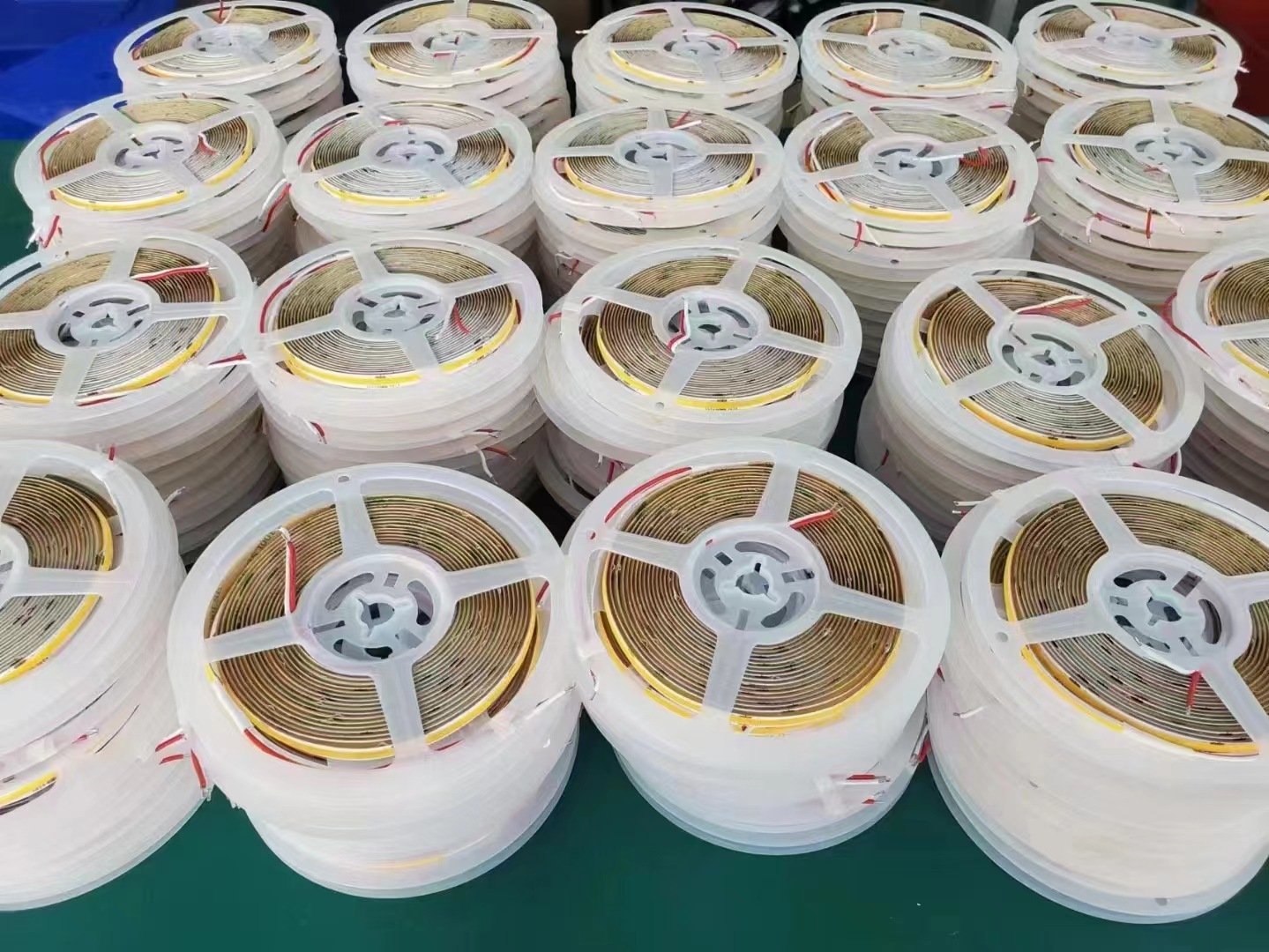 608灯8MM 10MM双色温灯带 24V三色灯带支持小米天猫精灵无极调光详情6