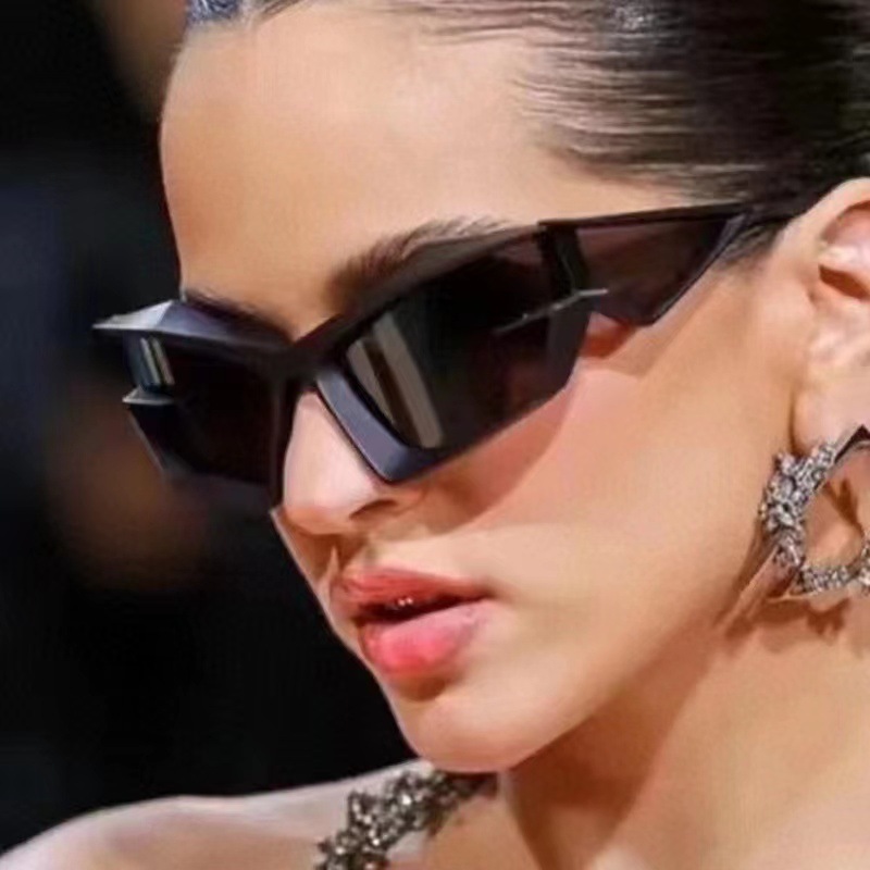 2022 New European and American futuristic tech sunglasses Y2K street style fashion show sunglasses, cross-border heterosexual sunglasses pic 1