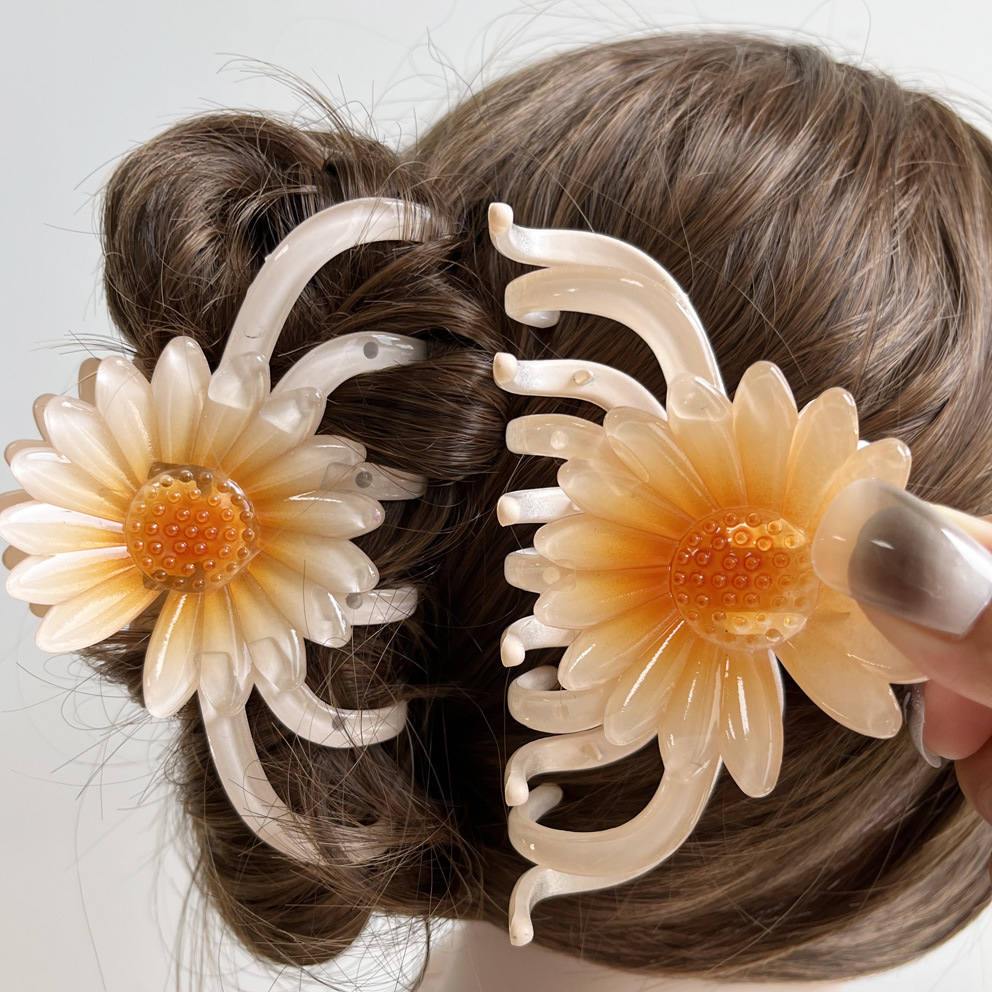 The 2025 National Trend series hairpins feature a niche design with geometric leopard print pearl hairpins, exuding a feminine and high-end charm. They are medium-sized semi-clip headwear pic 50