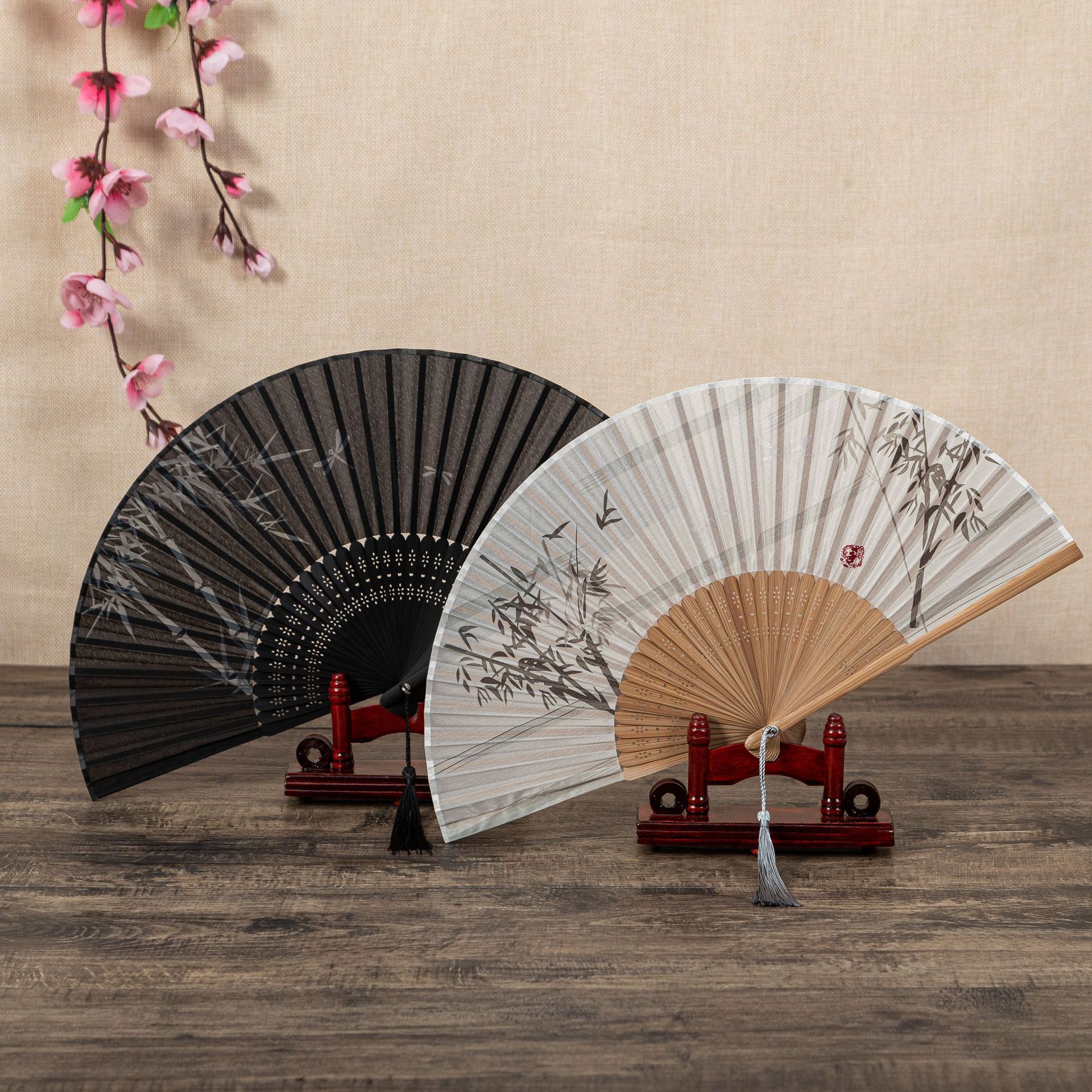复古精品折扇  真丝扇子丝绸礼品折扇 高档古风舞蹈旗袍折扇批发详情1