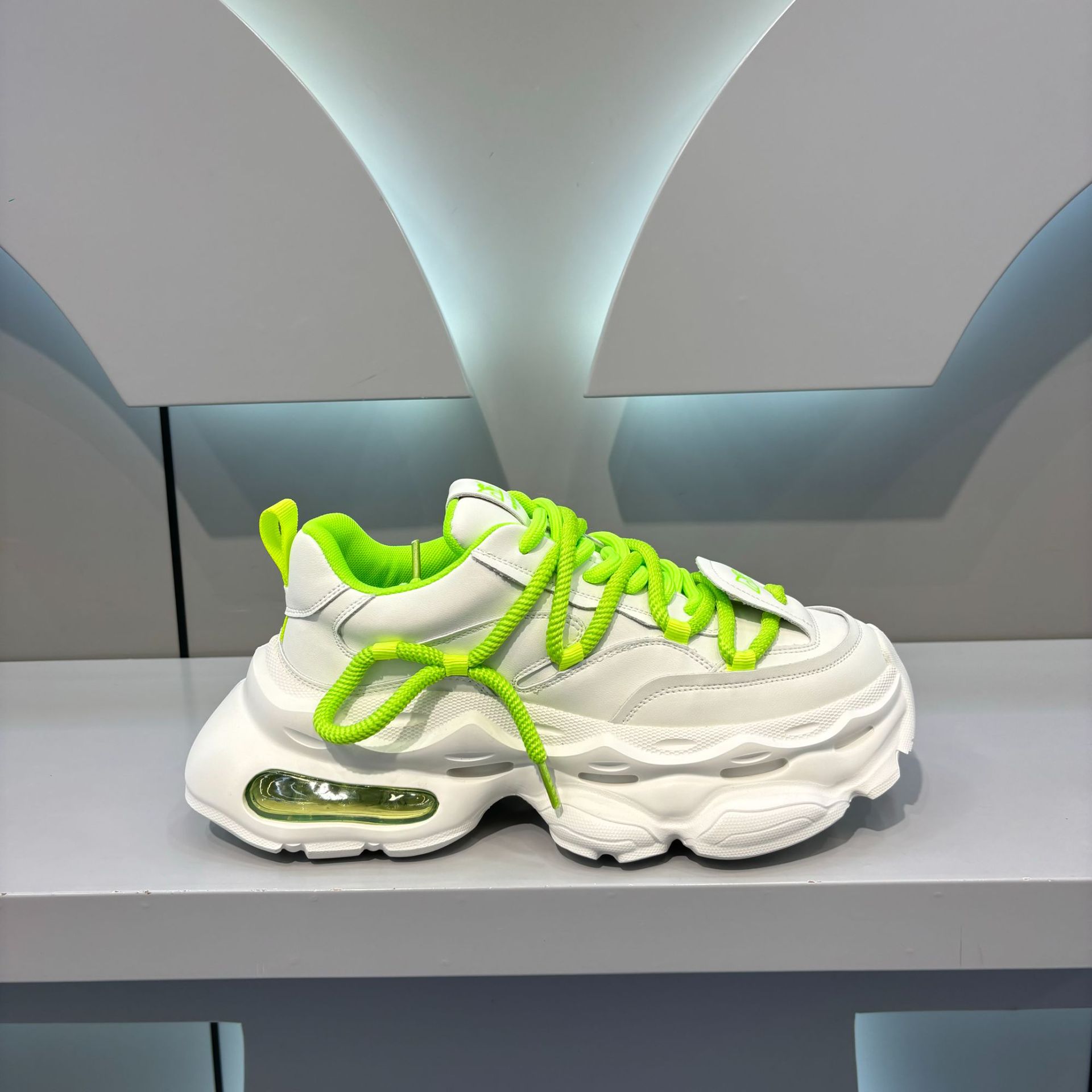 2024新款薄款小白鞋增高透气网面鞋子男款夏季厚底老爹鞋百搭男鞋详情17