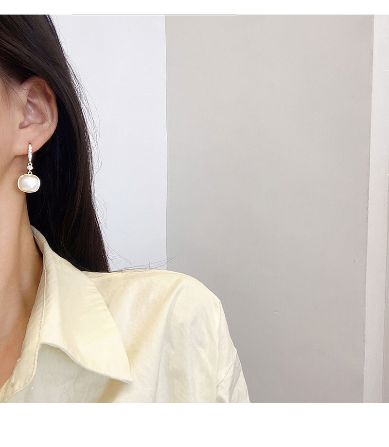 韩国复古珍珠吊坠耳环女ins潮轻奢超闪微镶锆石耳钩款耳饰品批发详情11