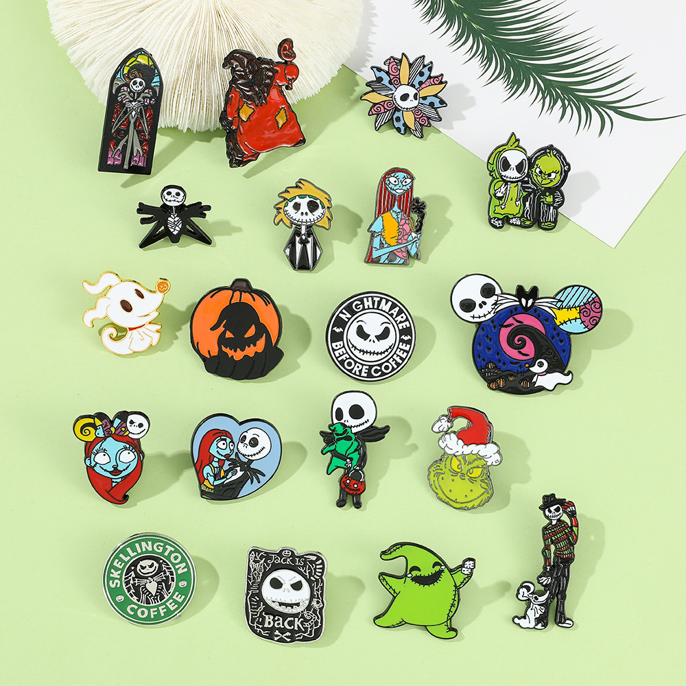 Christmas Eve Horror series brooches, Black Witch pins, European and American Halloween series metal badges pic 6