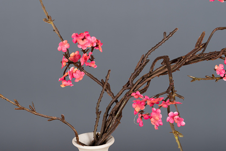Zen-themed faux cherry blossom vine branches for home decoration, realistic small floral dry branches, tea room artificial flower ornaments, and simple flower arrangements pic 39
