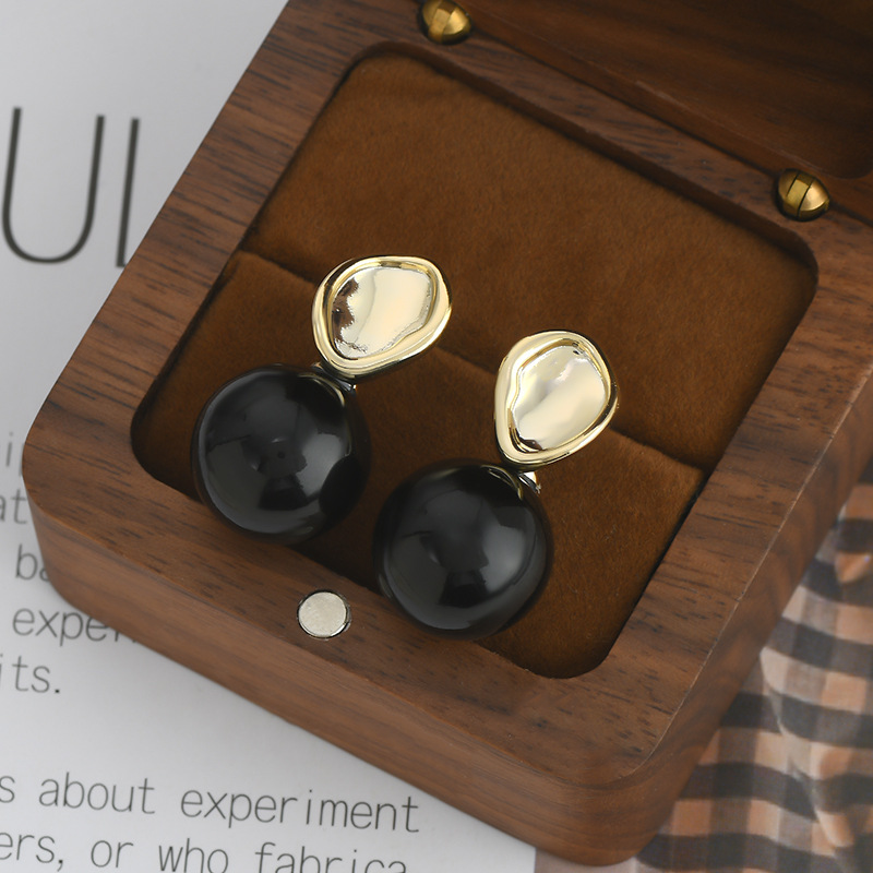 S925银针韩系气质灰珍珠耳钉金色几何高级感耳环简约通勤百搭耳饰详情13