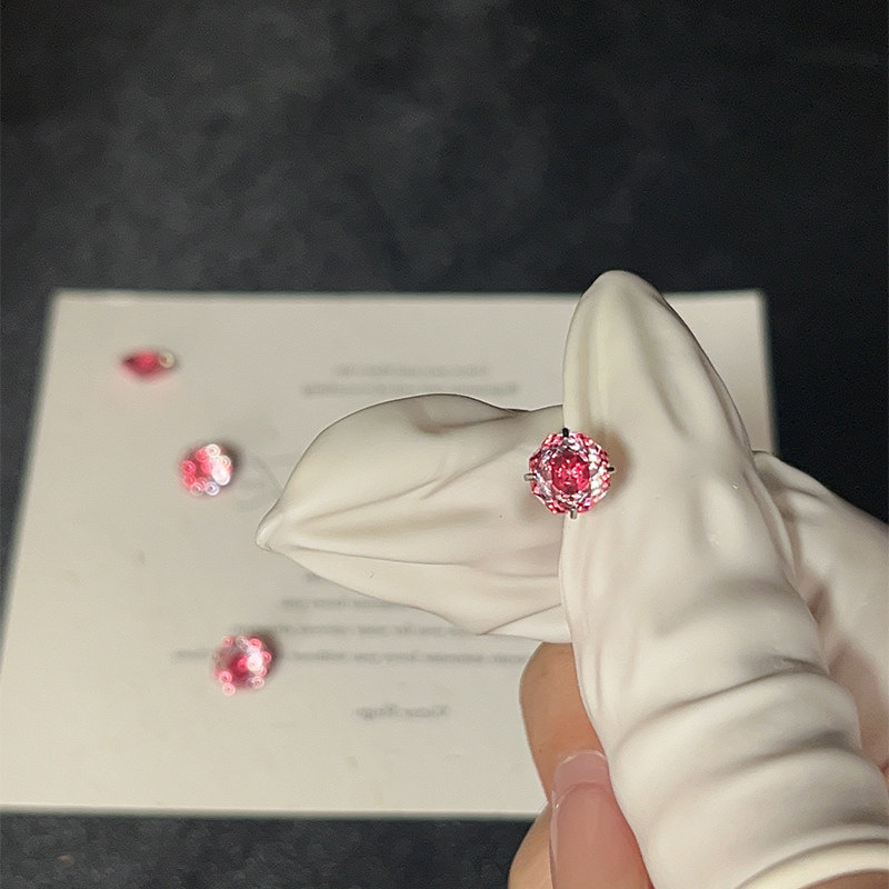 「糖心玫瑰」爆闪时尚个性风锆石耳钉耳骨钉独特百搭精致钛钢耳饰详情1