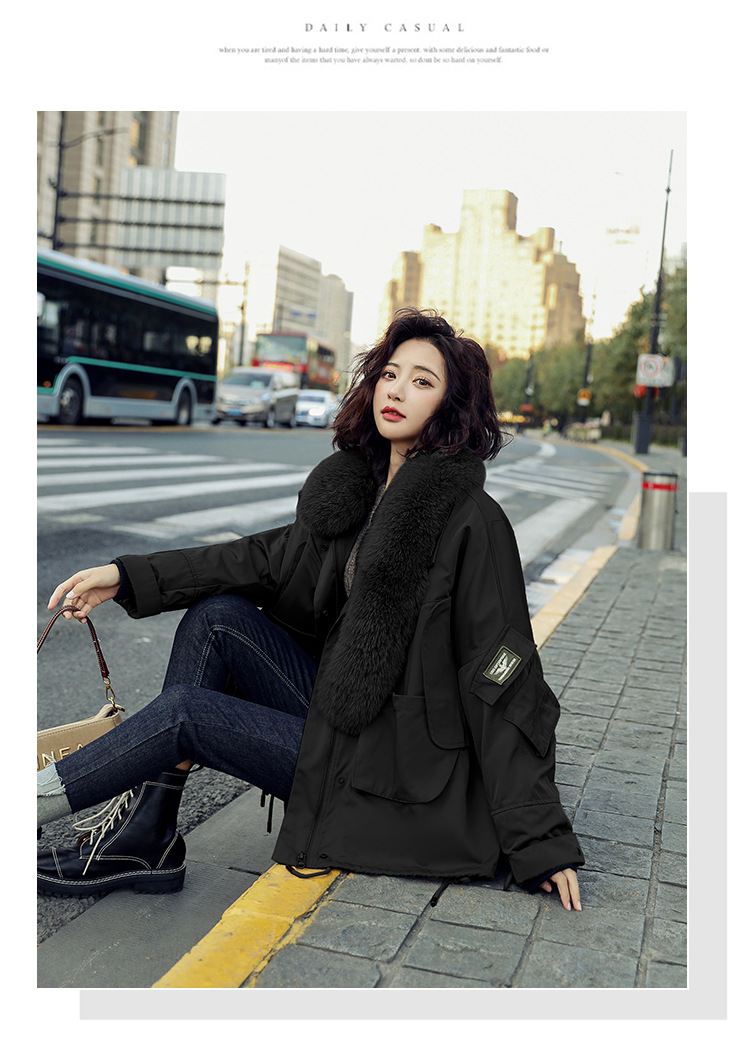 A loose 2020 new winter coat for women in Korean style, with fleece and thickening, a short and eye-catching cotton-padded jacket pic 18