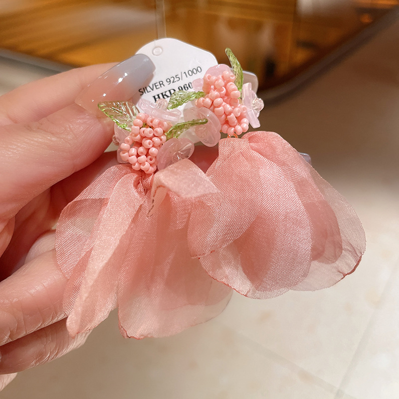 Silver needle forest-themed flower mesh ear studs, simple and fashionable atmosphere earrings, niche and versatile country-style earrings wholesale pic 43