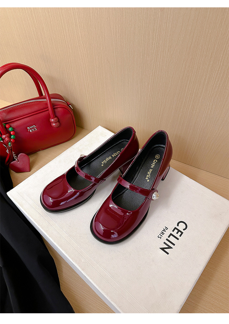 苏茵茵人间芭比韩国圆头珍珠红色粗跟单鞋玛丽珍鞋女小皮鞋详情20