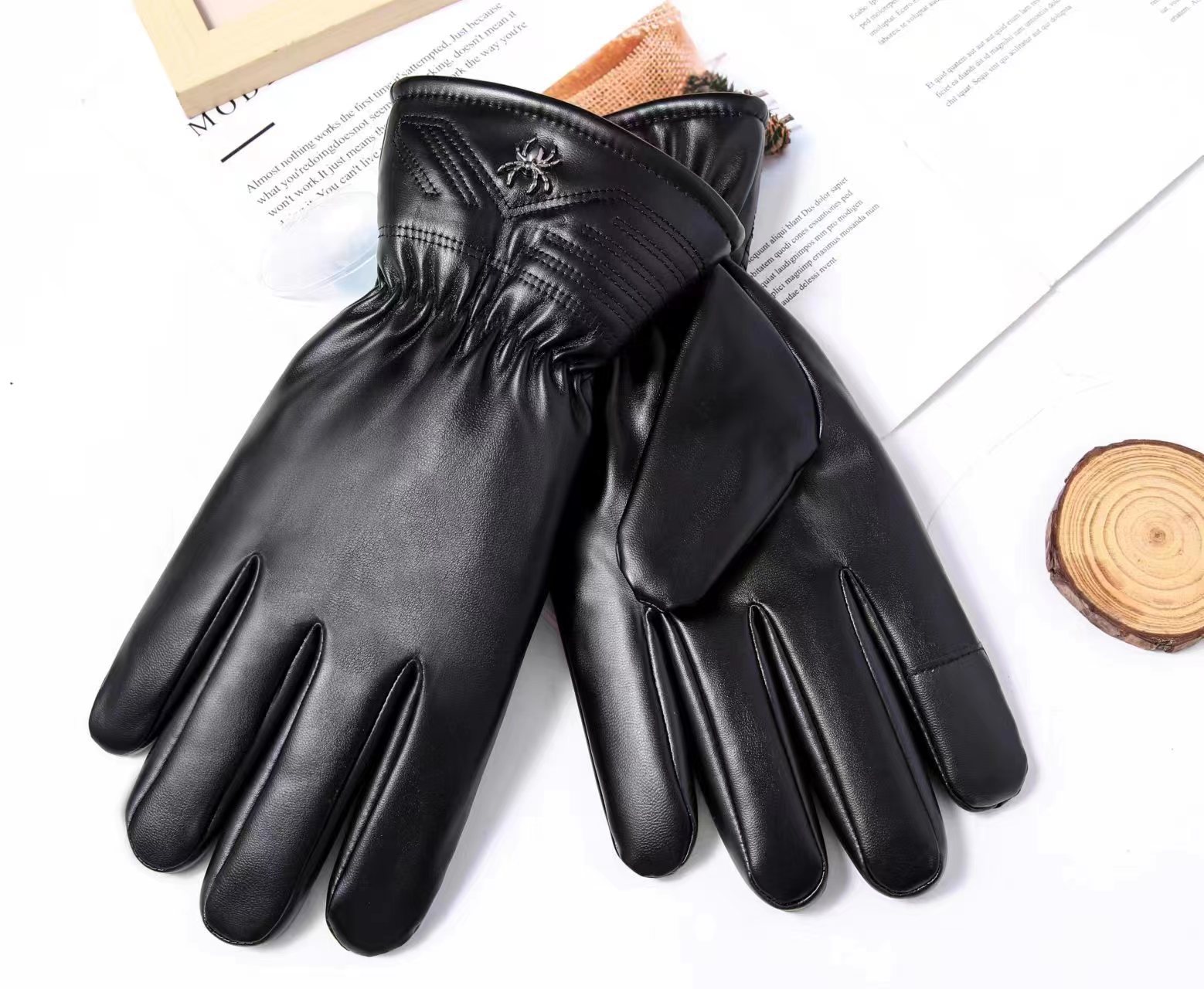 Wholesale of black leather gloves for cross-border men and women, windproof and warm gloves for motorcycle riding, and high-quality touch screen PU gloves pic 4