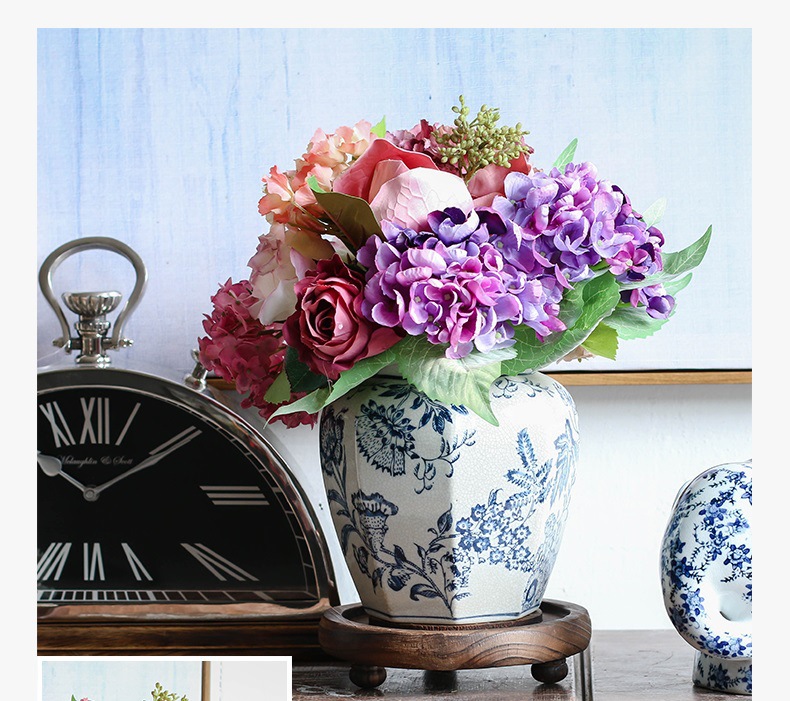 Wholesale decorative jars and ornaments, blue and white general jars, hand-painted antique official kiln ceramic vases, hydroponic storage jars pic 3