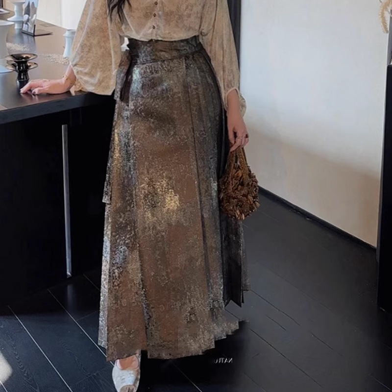 In-stock [Drunken Qiongfang] New Chinese-style gilded horse Face dress for Autumn and Winter, retro high-waisted half-body style pic 22