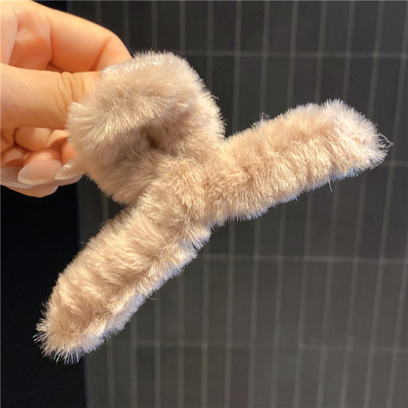 2023新款秋冬毛绒后脑勺发抓夹 网红毛绒可爱优雅鲨鱼夹发夹头饰详情16