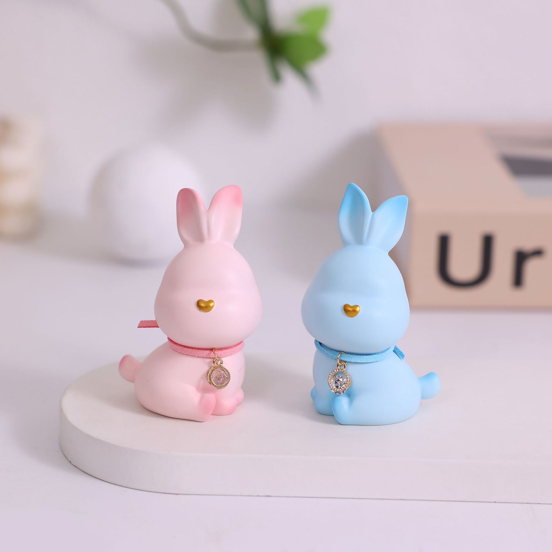 Creative cartoon abstract rabbit car ornaments, cute couple resin table decoration decorations, as gifts for best friends and best friends pic 5