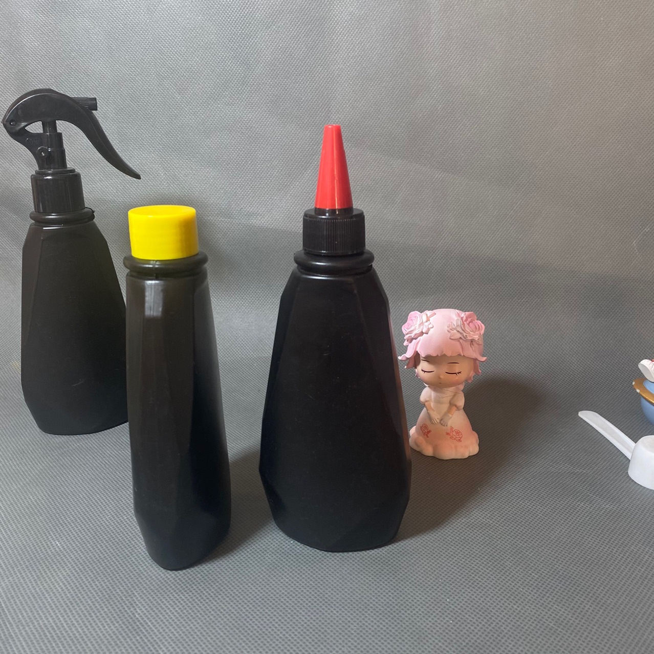 尖嘴清洁瓶洗衣液尖嘴瓶pe胶水瓶衣物清洗剂瓶200克详情5