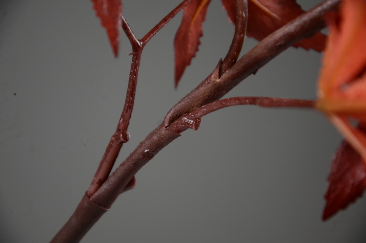 Factory wholesale of artificial flowers, direct sales from the manufacturer, wholesale of artificial green plants, home decoration flowers, red artificial leaves, artificial maple leaves pic 6