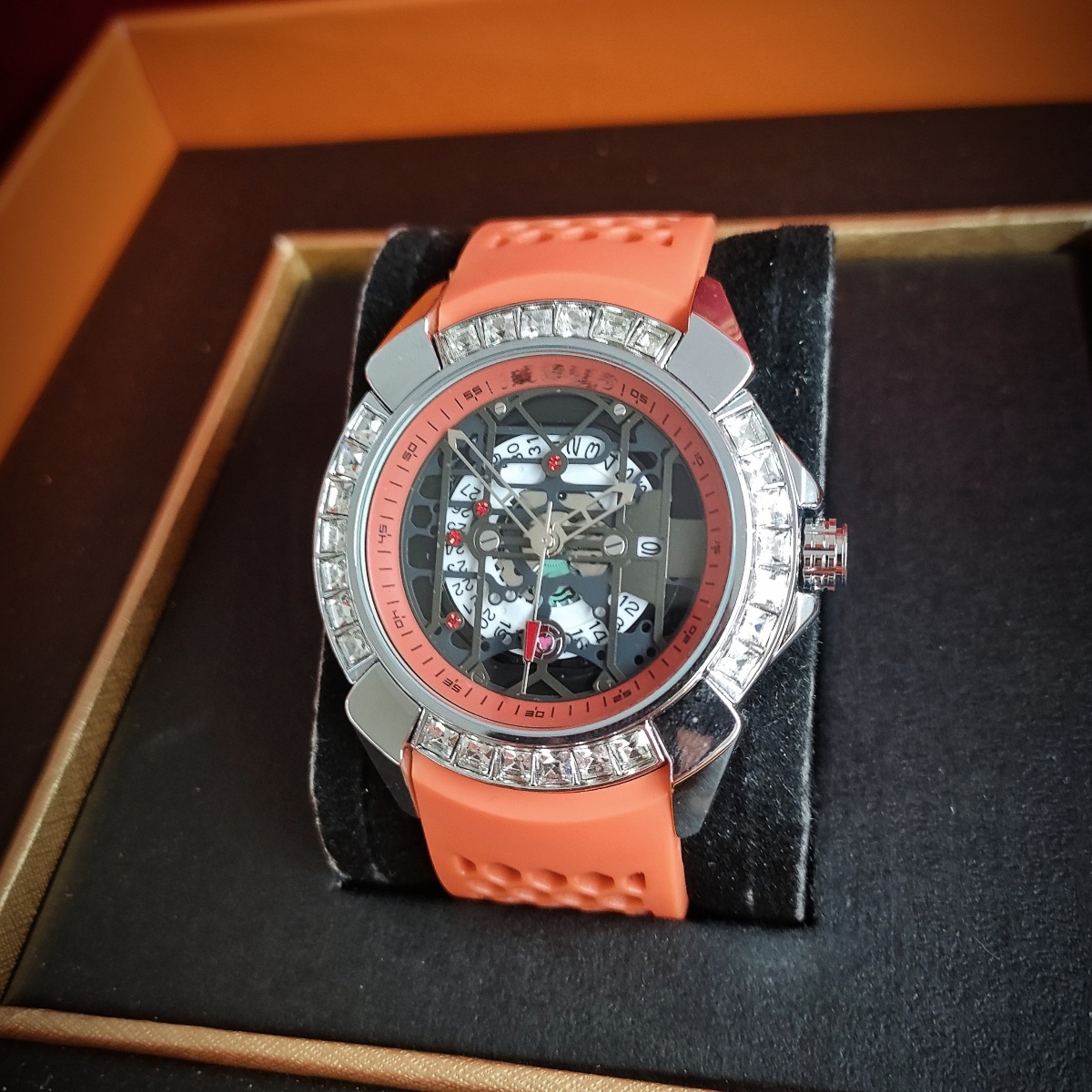 捷克豹同款男士三针石英手表潮流镂空日历镶钻表时尚炫酷腕表批发详情23