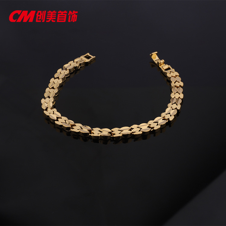 Chuangmei Jewelry offers wholesale 24K gold-plated heart-shaped butterfly bracelets for women, featuring a retro ethnic style and a luxurious wedding accessory pic 6