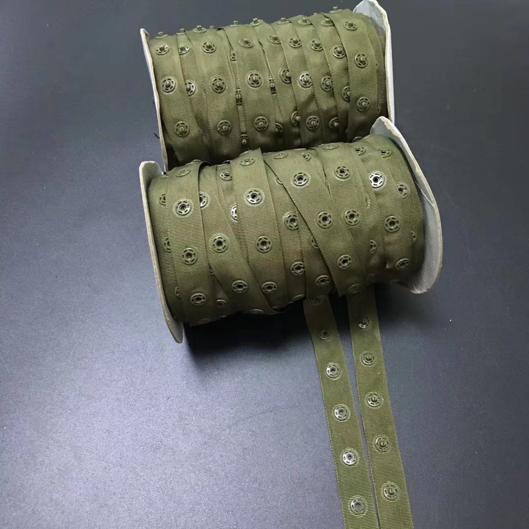High-end concealed buckle straps, snap buckle straps, baby white buttons, mother-and-child buttons, plastic buttons, snap buttons, dance costume snap buckle straps pic 4