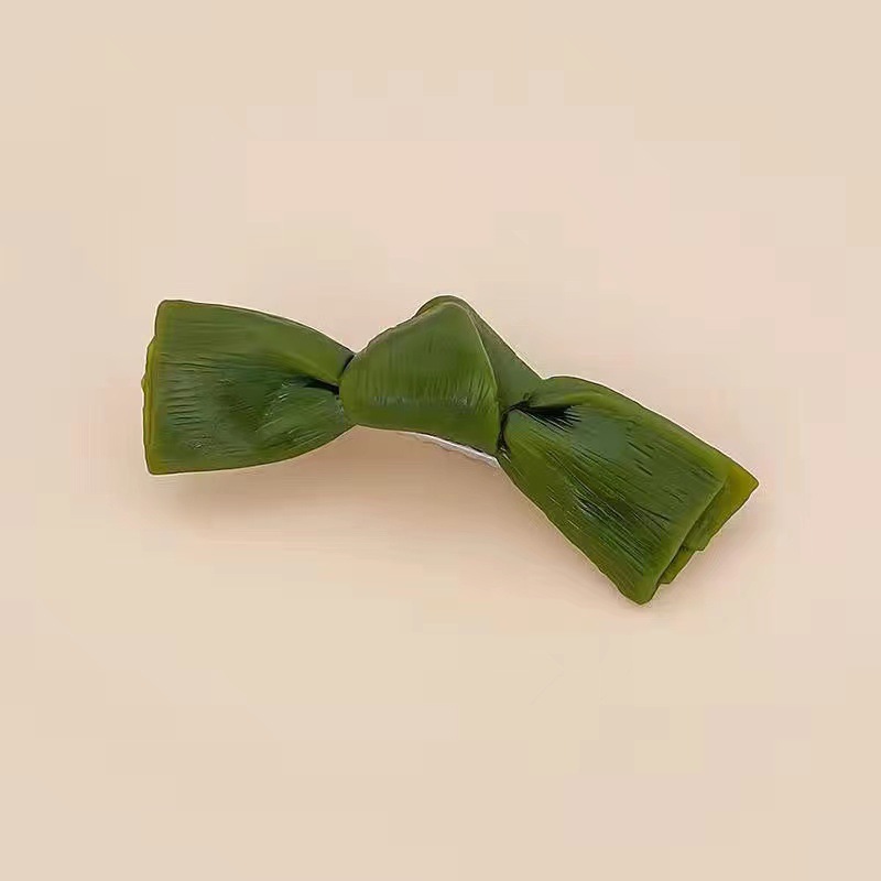 A grilled skewer hair clip ~ Original design of beef skewer side clip, ins simulation food play, fun and funny hair accessory, hairpin for girls pic 9