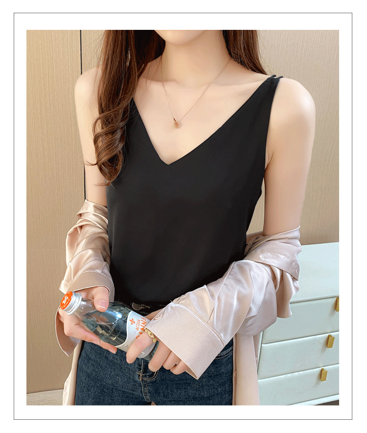 Jialqi, a popular female summer V-neck dress with a halter top, wears a suit over it and a silk satin slim-fitting base layer inside pic 34