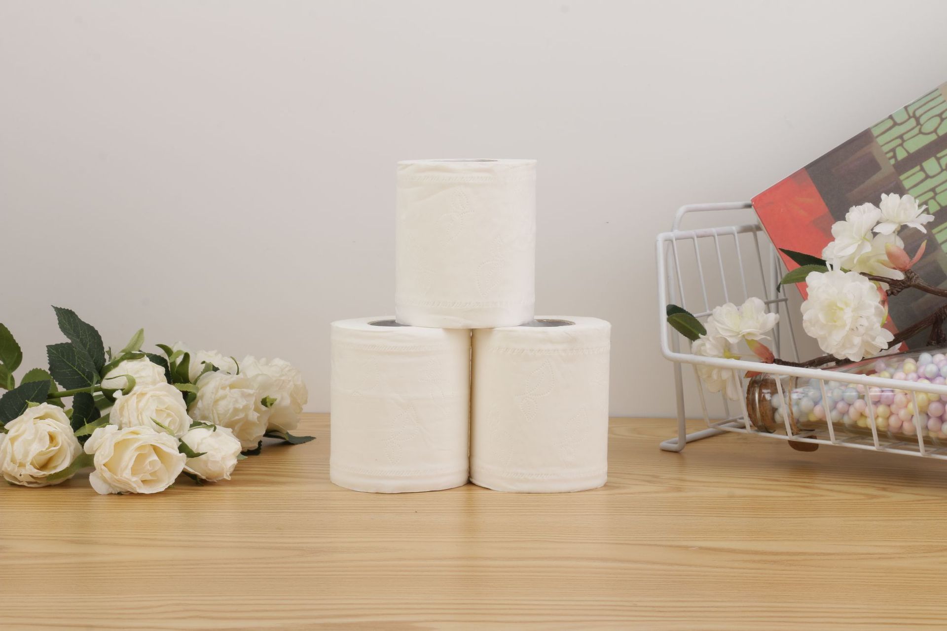 Wholesale of 4-layer thickened roll paper for hotel hygiene and guesthouse rooms in stock, 100G, 100 rolls per box pic 8