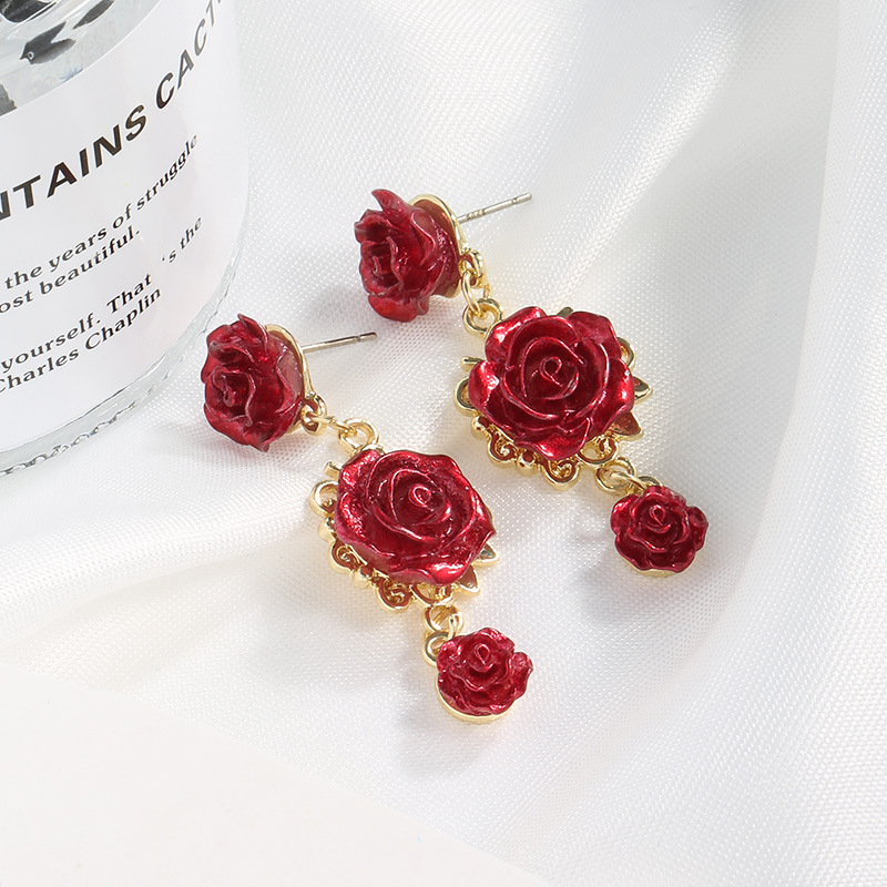Retro court-style Internet celebrity, unique and fashionable wedding rose earrings, noble and elegant female texture, tassel style earrings pic 1