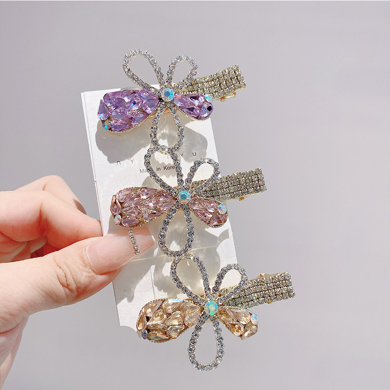 Black rhinestone velvet bangs clip with a high-end look, side clip with a duckbill clip and a small Chanel style, pearl rhinestone hair clip at the back of the head pic 19