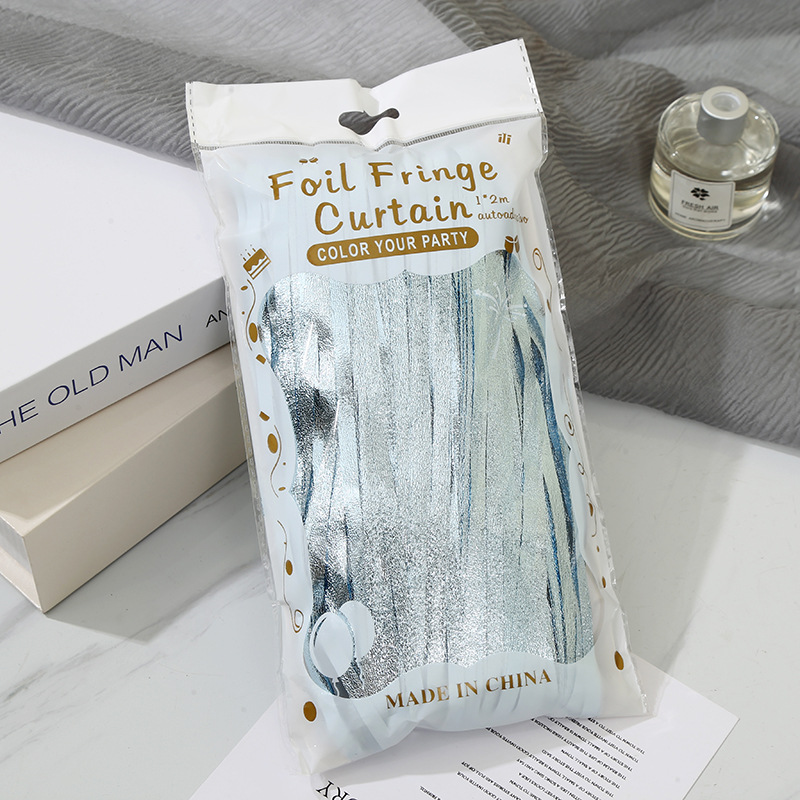 跨境高亮闪光1*2M雨丝帘创意儿童生日派对装饰道具墙面布置彩带详情12