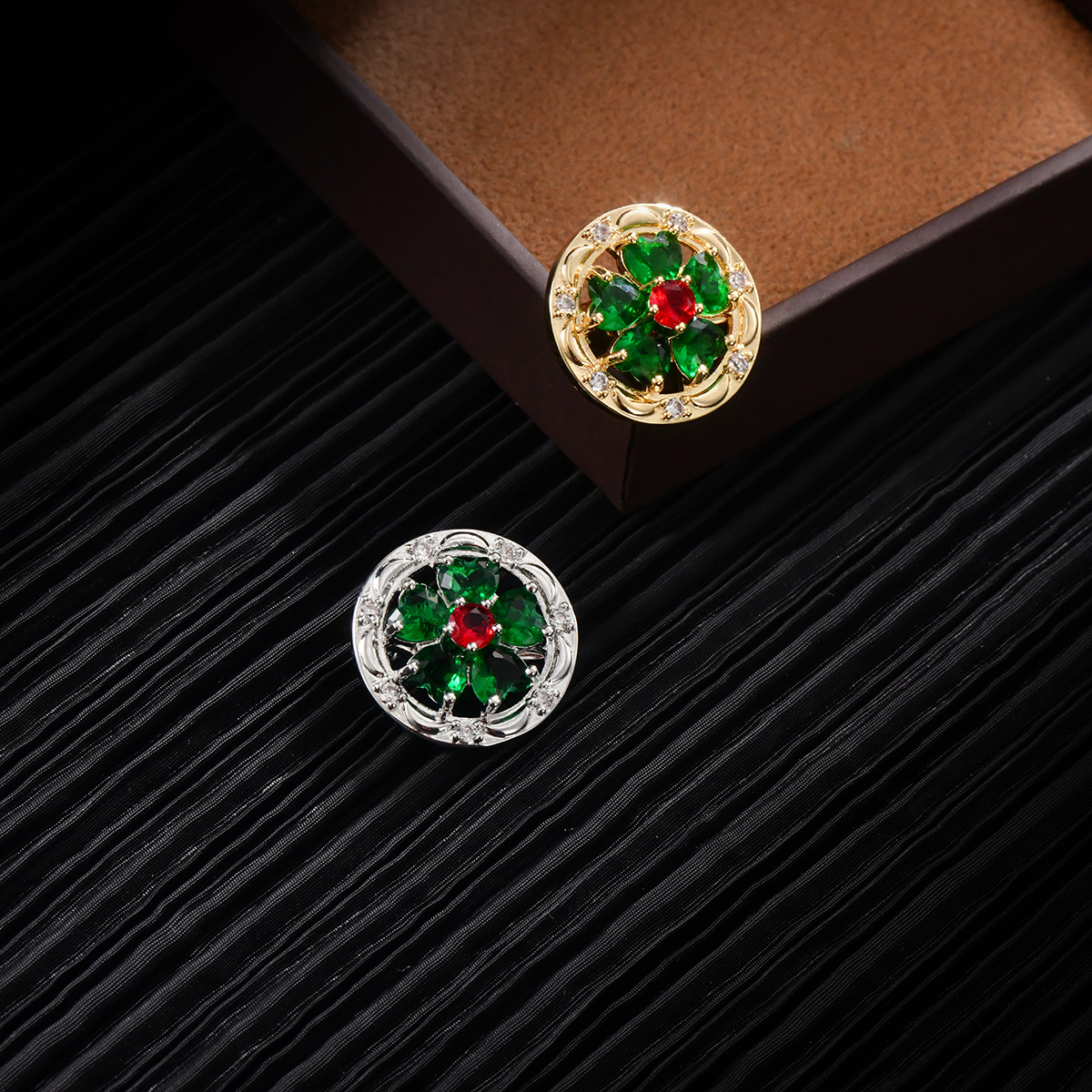 胸针太阳花圆形蝴蝶小胸针优雅气质韩版时尚领针收腰装饰防走光扣详情11