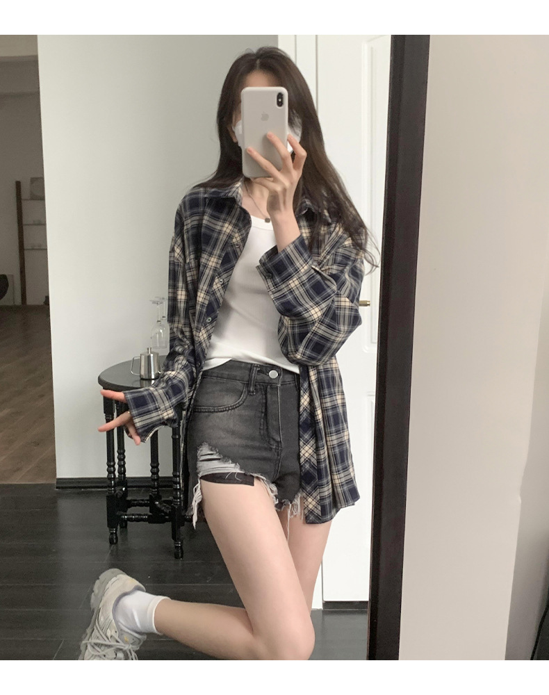 Dongdaemun, South Korea, offers a trendy 2023 autumn collection of women's wear with a loose lapel and thick checkered long-sleeved shirt pic 15