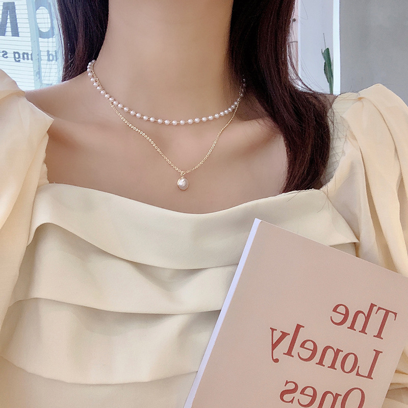 French retro high-end pearl necklace with a unique feminine charm, simple and elegant sweater chain, gentle and fairy-like accessory pic 9