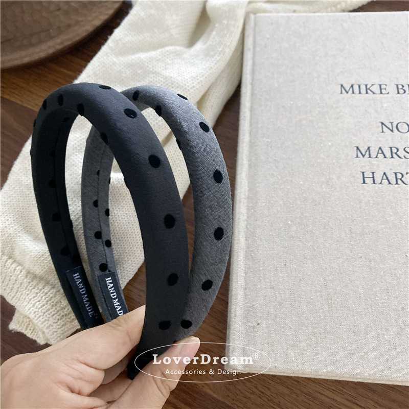 A new high-quality black polka dot heart-shaped bow headband from South Korea, sweet and fashionable headband, versatile hair accessory pic 23