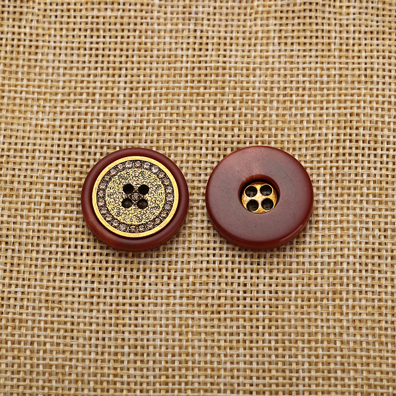Four-eye metal with resin buttons and diamond-encrusted fine round suit button pattern flat jewelry in stock wholesale pic 5